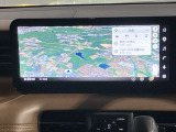 メ-カ-ナビが付いて、多彩な機能が使えます、お出かけの時も目的地をナビが案内してくれるので、安心してお出かけ出来ます♪♪