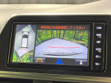 【パノラミックビューモニター】専用のカメラにより、上から見下ろしたような視点で360度クルマの周囲を確認することができます☆死角部分も確認しやすく、狭い場所での切り返しや駐車もスムーズに行えます。