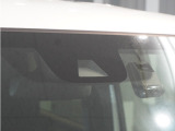 運転する人も、そうでない人も、家族みんなが安心して、自由にお出かけできる生活をサポートする先進機能。