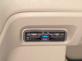 ETC車載器付。ETCが使用可能な道路通行料はキャッシュレスでスマートに走行できます。再セットアップして納車致します。