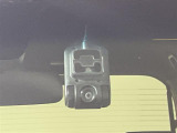 【ドライブレコーダー】映像・音声などの運転中の記録を残します。事故などを起こした起こされた時の証拠になりえますので、もしも時でも安心ですね。