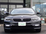 BMW在庫保有台数常時100台以上!ご来店の際はBMW本店(厚木市下荻野140-1)にご来店ください!弊社自慢の全天候型ショールーム!BMW在庫保有台数常時100台以上ございます!