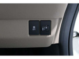 VSA装備=ブレーキ時の車輪ロックを防ぐABS、加速時などの車輪空転を防ぐ トラクションコントロールシステムに旋回時の横すべり抑制の3つの機能を トータルにコントロールします。