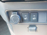 シガーソケット シートヒーター(運転席助手席両方にあります)