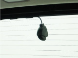 ◆リアにもドライブレコーダーを装備しております◆映像・音声などを記録する自動車用の装置です。もしもの事故の際の記録はもちろん、旅行の際の思い出としてドライブの映像を楽しむことができます。