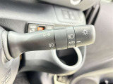【オートライト】車外の明るさに応じて自動的にライトの点灯・消灯をしてくれます