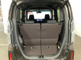荷室は日常使いにちょうど良いサイズです。