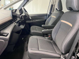 【車内ルームクリーニング済】専門スタッフにより車内はきれいにルームクリーニングを行っております。
