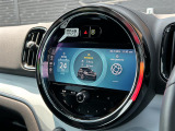 ◆LIBERALAは、輸入車選びの新たなスタイルを提案するインポート・セレクト・ブランドです。オーナー様となる方がクルマから直接感じる感性を第一にした、最良の一台との出会いをコーディネートいたします。