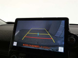 バックガイドモニターで、後方を確認しながら安心して駐車することができます。運転初心者も熟練者も必須の機能ですよ!