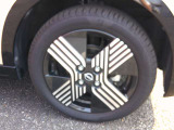 165/55R15インチ純正ホイール装着ですね