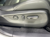 運転席&助手席は電動パワーシートです。