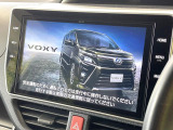 【大画面ナビ】人気の大型10インチナビを装備。存在感のある大画面はインパクト大!ナビ利用時のマップ表示は見やすく、テレビやDVDは臨場感がアップ!いつものドライブがグッと楽しくなります♪
