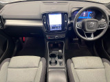 XC40 プラスプロ B3 入庫です!360&deg;ビューカメラやパワーシートなど快適装備盛りだくさん♪もちろんボルボが世界に誇る安全機能も多数装備されております。