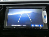 バックガイドモニターで、後方を確認しながら安心して駐車することができます。運転初心者も熟練者も必須の機能ですよ!