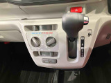 納車前にはプロのメカニックが、各部の点検を行います。ディーラーにしか出来ない品質、そしてサービスできっと満足していただけると思います!