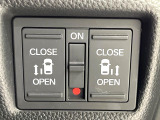 【両側パワースライドドア】スマートキーや運転席のスイッチで後席両側スライドドアの開閉が可能♪電動だから力を入れてドアを開ける必要が無く、小さなお子様でも簡単に開け閉めでき快適です♪