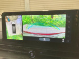 【アラウンドビューモニター】専用のカメラにより、上から見下ろしたような視点で360度クルマの周囲を確認することができます☆縦列駐車や幅寄せ時に活躍してくれます♪