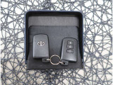 【スマートキー】キーをバッグやポケットに入れたままでもドアロックの開閉が出来るほか、エンジンキーを挿さなくてもエンジンスタートストップが出来ちゃいます!