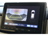 バックカメラが装備されており、後方の安全確認はもちろんのこと狭い場所での駐車や雨の日・夜間など視界の悪いコンディションでのストレスの軽減にもなります!