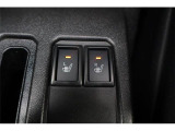 運転席/助手席シートヒーター付です。