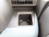 運転席側ドリンクホルダー
