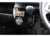 運転席廻りです。