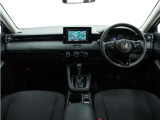 ◆視界広々で非常に運転しやすくロングドライブでも疲れを感じさせないすっきりとまとまったインパネ周りです。