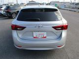 バックカメラが付いているので後方確認が非常にしやすいです。今や運転初心者も熟練者も必須装備!ついていて損はないですね♪