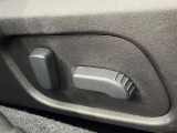 【パワーシート】スイッチ一つで簡単にシートの微調整が可能!電動だから力もいりません!快適なシートポジションにセットして、快適なドライブをお楽しみください。