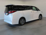 両側パワースライドドア付きだから、狭い駐車スペースなどでの 乗り降りラクラク!小さなお子さまのいるご家庭には嬉しい装備。