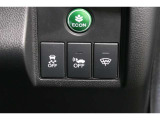 VSA装備=ブレーキ時の車輪ロックを防ぐABS、加速時などの車輪空転を防ぐ トラクションコントロールシステムに旋回時の横すべり抑制の3つの機能を トータルにコントロールします。