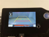 いまや必須装備「ナビゲーション」搭載!知らない場所にスイスイッとドライブ。もう、これなしではハンドルを握れませんね!でも運転中の操作は危険ですのでご注意ですね☆