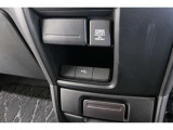 スマートフォンなどの音楽再生が可能なUSB接続ジャック装備車両です♪♪♪