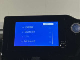 いまや必須装備「ナビゲーション」搭載!知らない場所にスイスイッとドライブ。もう、これなしではハンドルを握れませんね!でも運転中の操作は危険ですのでご注意ですね☆