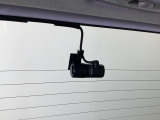 後方もしっかり同時録画。フロントと同様に画像を自動で保存するので安心です