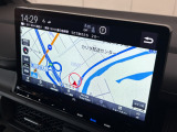 ホンダ独自のインターナビを装備しております!よりリアルタイムの交通渋滞情報を取得できたりとドライブが快適になりますよ♪