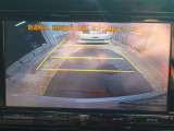 バックガイドモニターで、後方を確認しながら安心して駐車することができます。運転初心者も熟練者も必須の機能ですよ!
