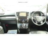 すっきりとした運転席回り☆