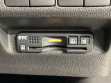 いまや快適なカーライフに欠かせないETCが付いています。