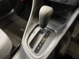 インテリアに合わせたデザインのステアリングは、運転される方のことも考え、運転しやすい形状、大きさです。是非一度、実際に触ってお確かめください。