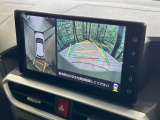 【パノラミックビューモニター】専用のカメラにより、上から見下ろしたような視点で360度クルマの周囲を確認することができます☆死角部分も確認しやすく、狭い場所での切り返しや駐車もスムーズに行えます。