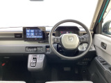 運転のしやすい広い視界、気軽でナチュラルな使い勝手のインテリアデザイン