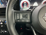 【ステアリングスイッチ】運転中に前方から目線をそらすことなくオーディオ等の操作が可能な便利機能!安心&快適なドライブを演出してくれます。