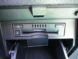 ETC車載器が付いております。高速乗り入れが便利になります。