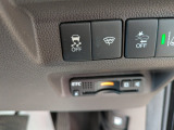 【電動スライドドア】ボタン一つで自由自在に開閉が可能!指先一つで運転席からどちらのドアも開閉できるので非常に便利な装備です!挟み込み防止機能もついているので小さなお子様がいる方も安心です