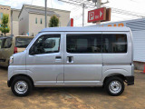 納車前にはプロのメカニックが点検、整備を行いますので安心してお乗り頂けます。