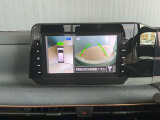 アラウンドビューモニター装備で、バックや縦列駐車の際に上から見た映像があなたをサポート!