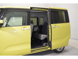 当店は全車『ロングラン保証』付!(1年間、距離無制限 HV車はHV保証付) 別途延長保証もご用意しております♪ ぜひ現車を確認にご来店ください