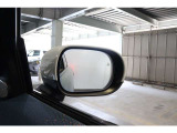 エンジンやトランスミッション等の主要部分はご購入後、規定期間走行距離無制限の保証。万一、修理が必要な場合は工賃まで含めて無料で対応致します。